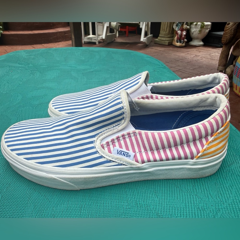 Vans multi stripe blue yellow white red size 8.5 classic slip on deck sneakers